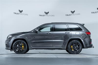 2020 Jeep Grand Cherokee - Thumbnail