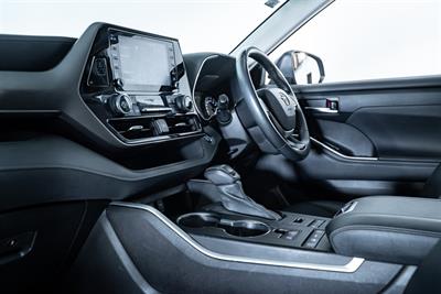 2022 Toyota Highlander - Thumbnail