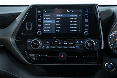 2022 Toyota Highlander - Thumbnail