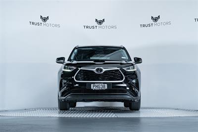 2022 Toyota Highlander - Thumbnail