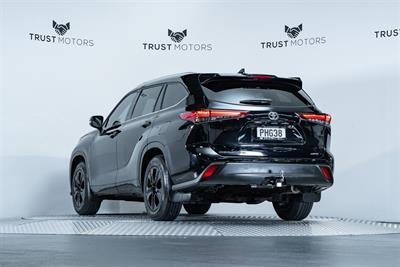 2022 Toyota Highlander - Thumbnail