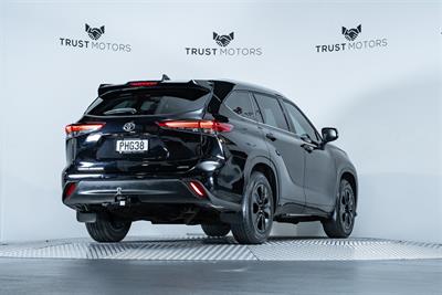 2022 Toyota Highlander - Thumbnail