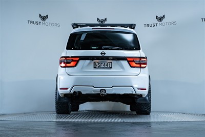2021 Nissan Patrol - Thumbnail