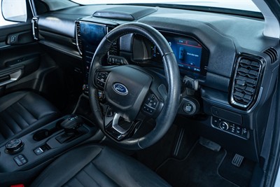 2023 Ford Everest - Thumbnail