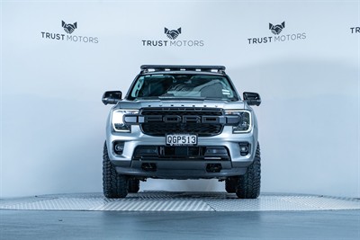 2023 Ford Everest - Thumbnail