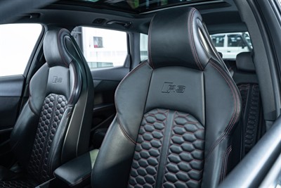2019 Audi RS4 - Thumbnail