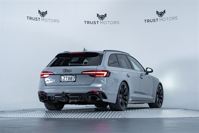2019 Audi RS4 - Thumbnail