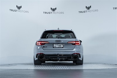 2019 Audi RS4 - Thumbnail