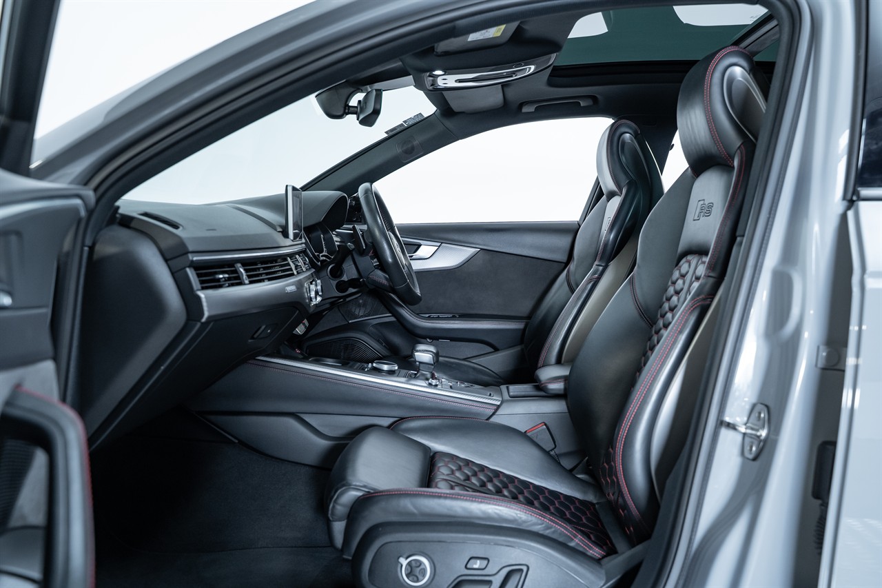 2019 Audi RS4