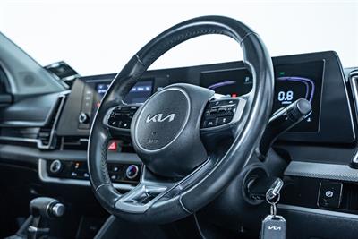 2022 Kia Sportage - Thumbnail