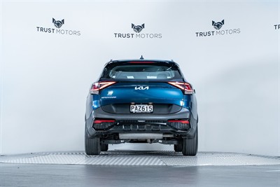 2022 Kia Sportage - Thumbnail