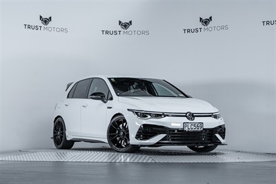 2022 Volkswagen Golf - Thumbnail