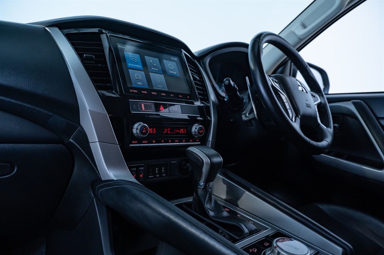 2023 Mitsubishi Pajero Sport