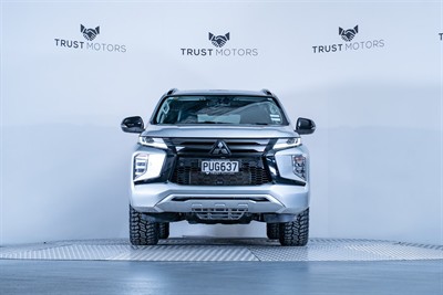 2023 Mitsubishi Pajero Sport - Thumbnail