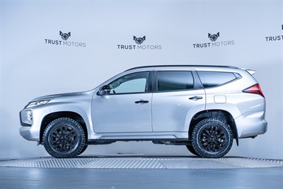 2023 Mitsubishi Pajero Sport - Thumbnail