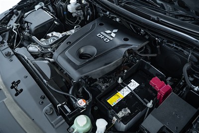 2022 Mitsubishi Pajero Sport - Thumbnail
