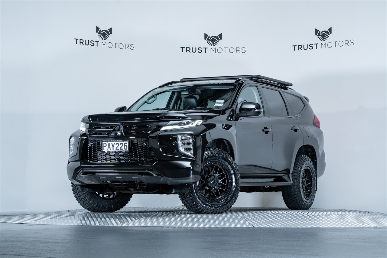 2022 Mitsubishi Pajero Sport