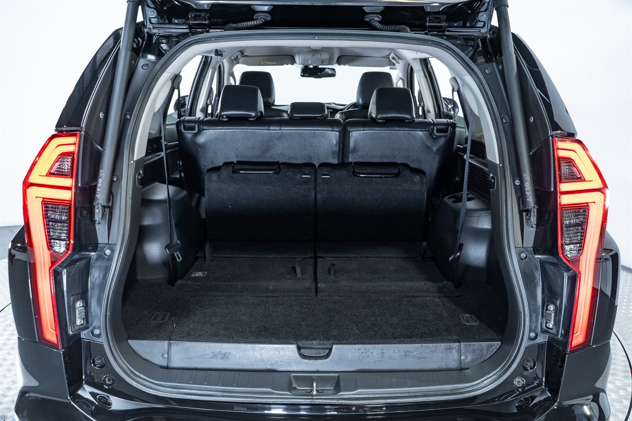2022 Mitsubishi Pajero Sport