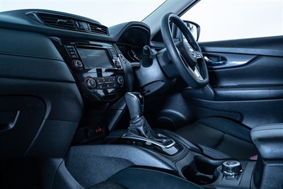 2021 Nissan X-Trail - Thumbnail
