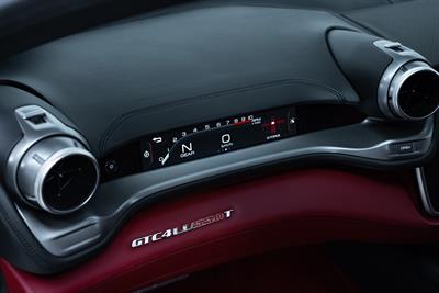 2018 Ferrari GTC4 LUSSO T - Thumbnail