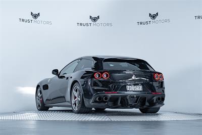 2018 Ferrari GTC4 LUSSO T - Thumbnail