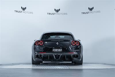 2018 Ferrari GTC4 LUSSO T - Thumbnail