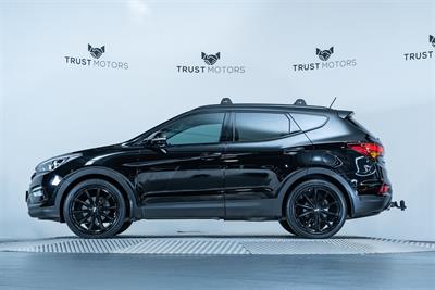 2016 Hyundai Santa Fe - Thumbnail