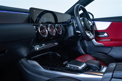 2024 Mercedes-Benz A 35 - Thumbnail