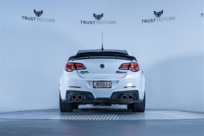 2016 Holden HSV - Thumbnail