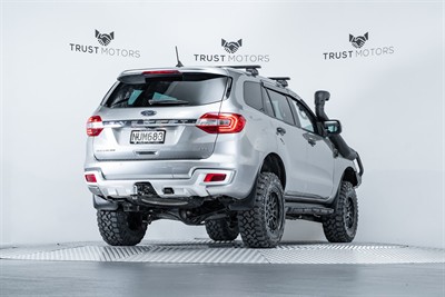 2021 Ford Everest - Thumbnail