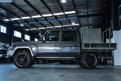 2014 Toyota Landcruiser - Thumbnail