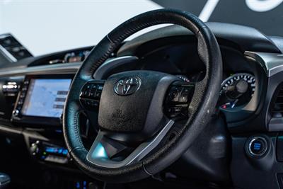 2021 Toyota Hilux - Thumbnail