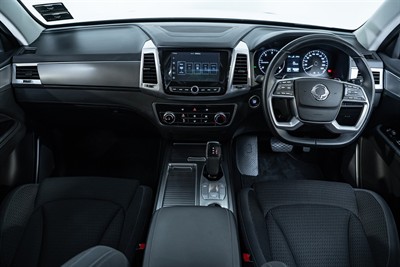 2022 Ssangyong Rexton - Thumbnail