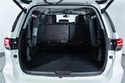 2017 Toyota Fortuner - Thumbnail