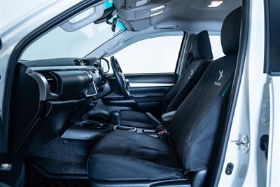 2021 Toyota Hilux - Thumbnail