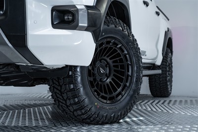 2021 Toyota Hilux - Thumbnail