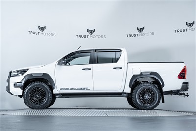 2021 Toyota Hilux - Thumbnail