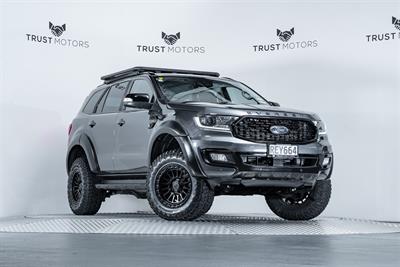 2020 Ford Everest - Thumbnail