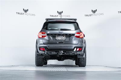 2020 Ford Everest - Thumbnail