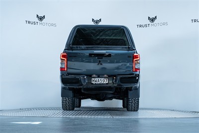 2020 Mitsubishi Triton - Thumbnail