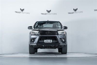 2018 Toyota Hilux - Thumbnail