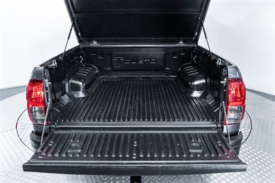 2018 Toyota Hilux - Thumbnail