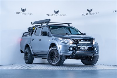 2017 Mitsubishi Triton - Thumbnail