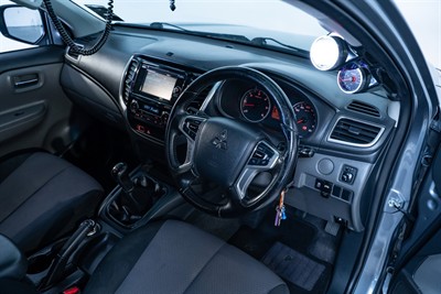 2017 Mitsubishi Triton - Thumbnail