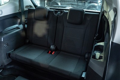 2021 Volkswagen Tiguan - Thumbnail