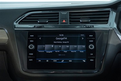 2021 Volkswagen Tiguan - Thumbnail