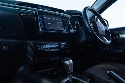 2018 Toyota Hilux - Thumbnail