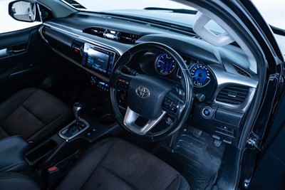 2018 Toyota Hilux - Thumbnail