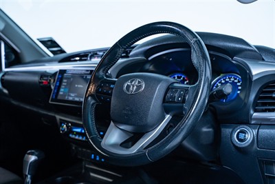 2018 Toyota Hilux - Thumbnail