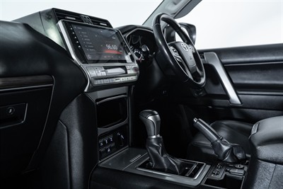 2019 Toyota Landcruiser Prado - Thumbnail